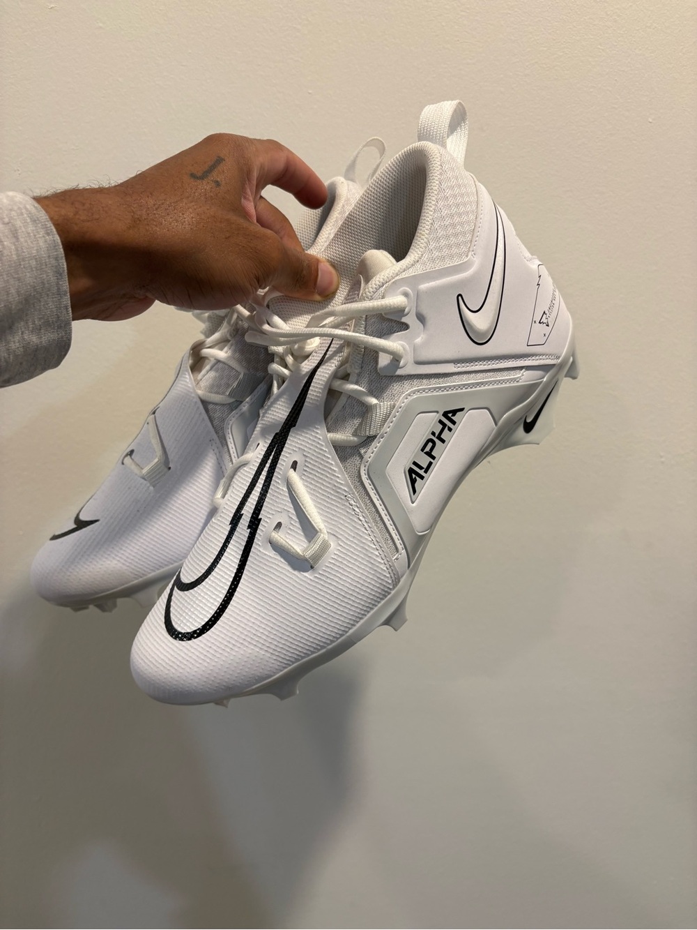 Nike Men's White and Black Alpha Football Cleats
